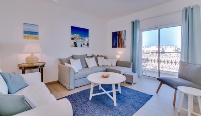 Sea Balconies Apartment โอลเญา ภายนอก รูปภาพ